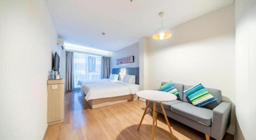 Hanting Tangqiao Metro Station Hotel